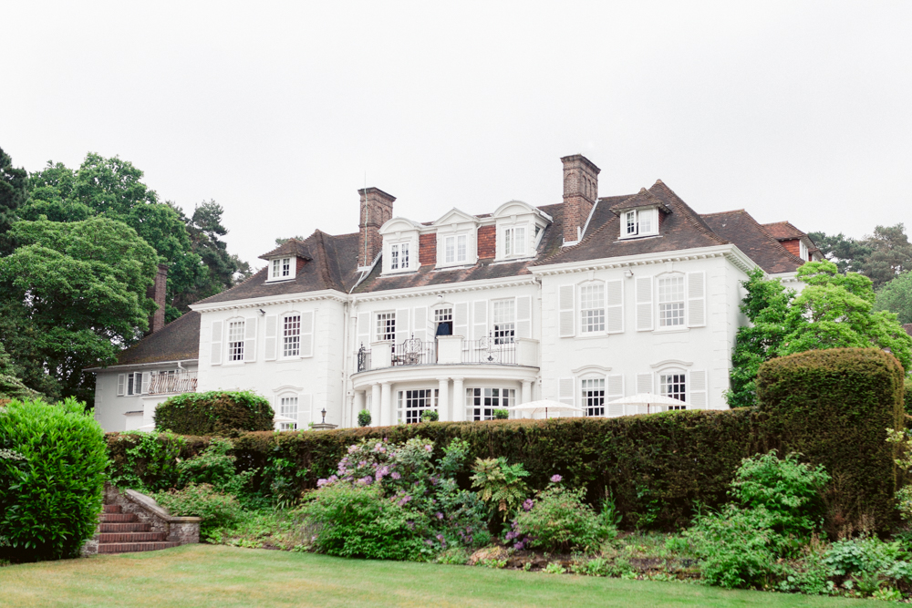 Wide angle image of the gardens at Gorse Hill Manor in Surrey